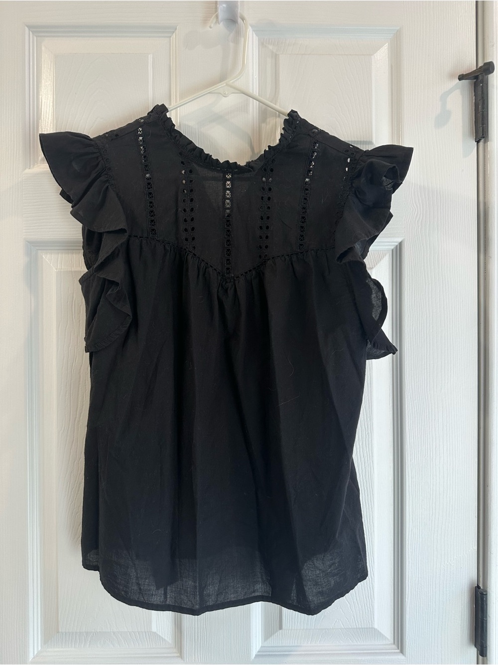 Women’s Black Eyelet Sleeveless Top Medium